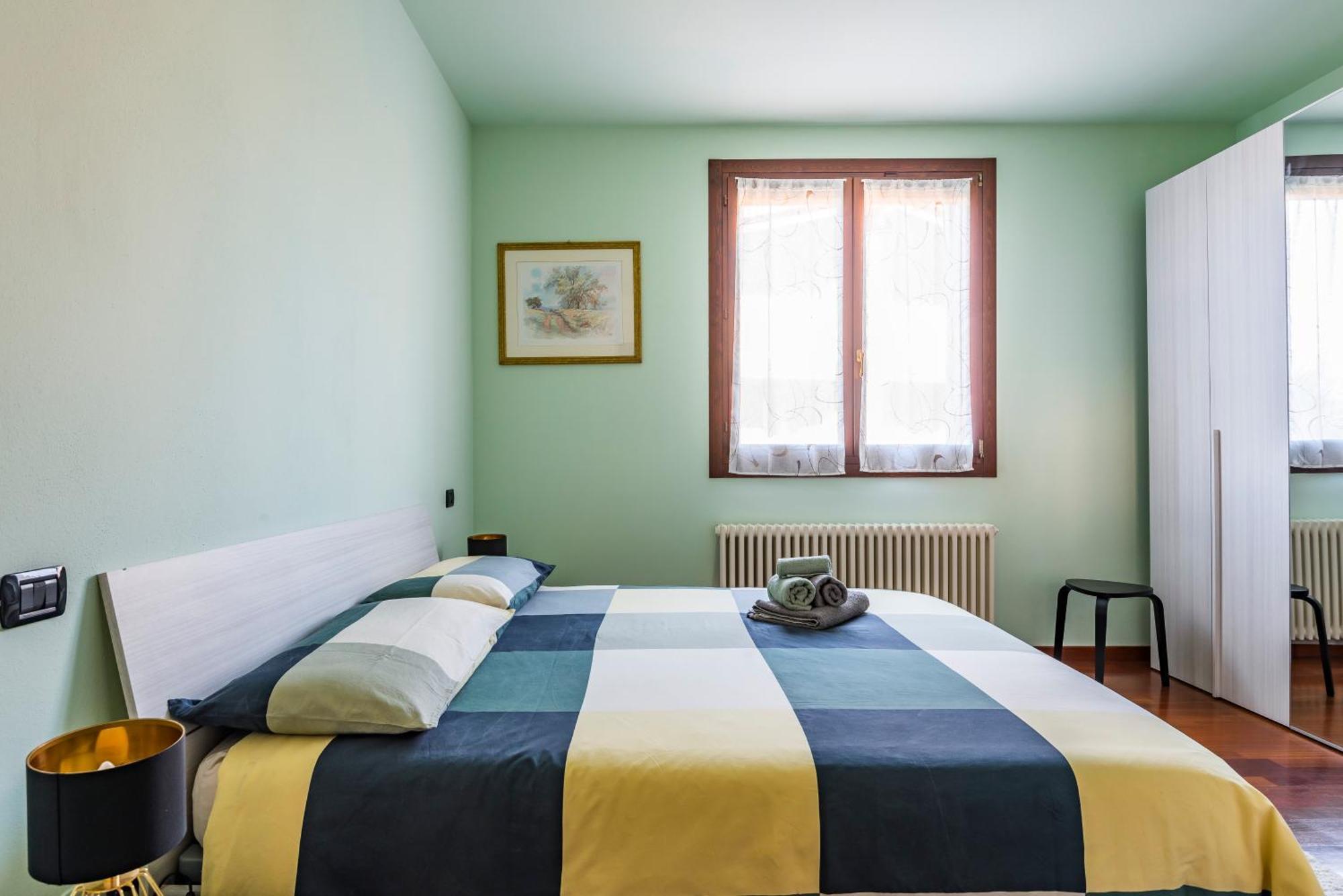 Jacuzzi Apartment In Italian Villa, Wi-Fi & Garden Sassuolo - Maranello Casalgrande Eksteriør billede