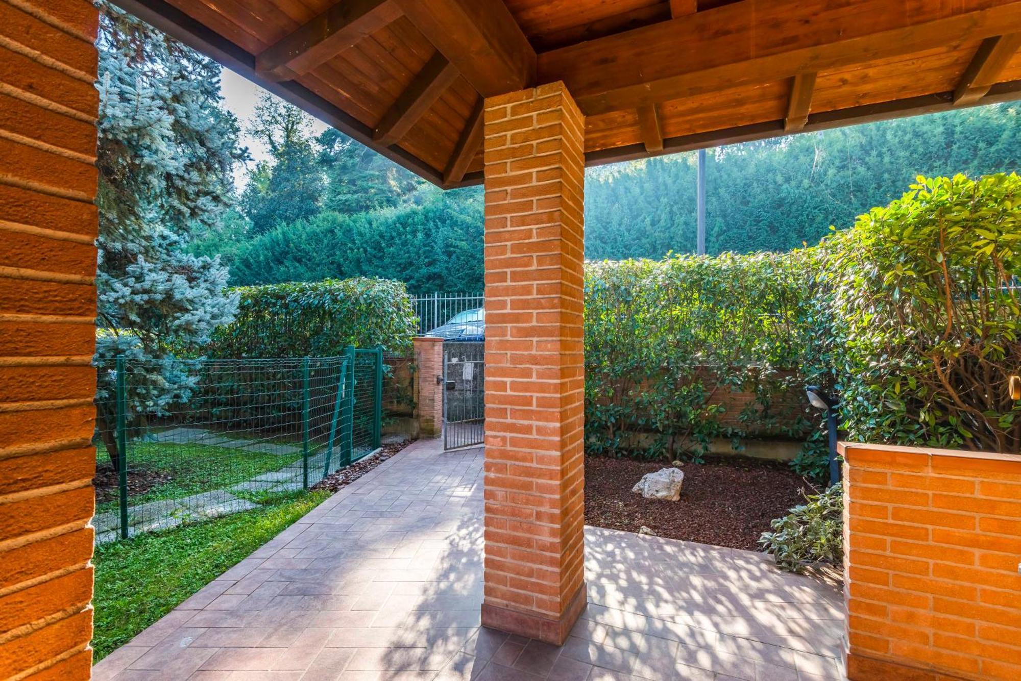 Jacuzzi Apartment In Italian Villa, Wi-Fi & Garden Sassuolo - Maranello Casalgrande Eksteriør billede